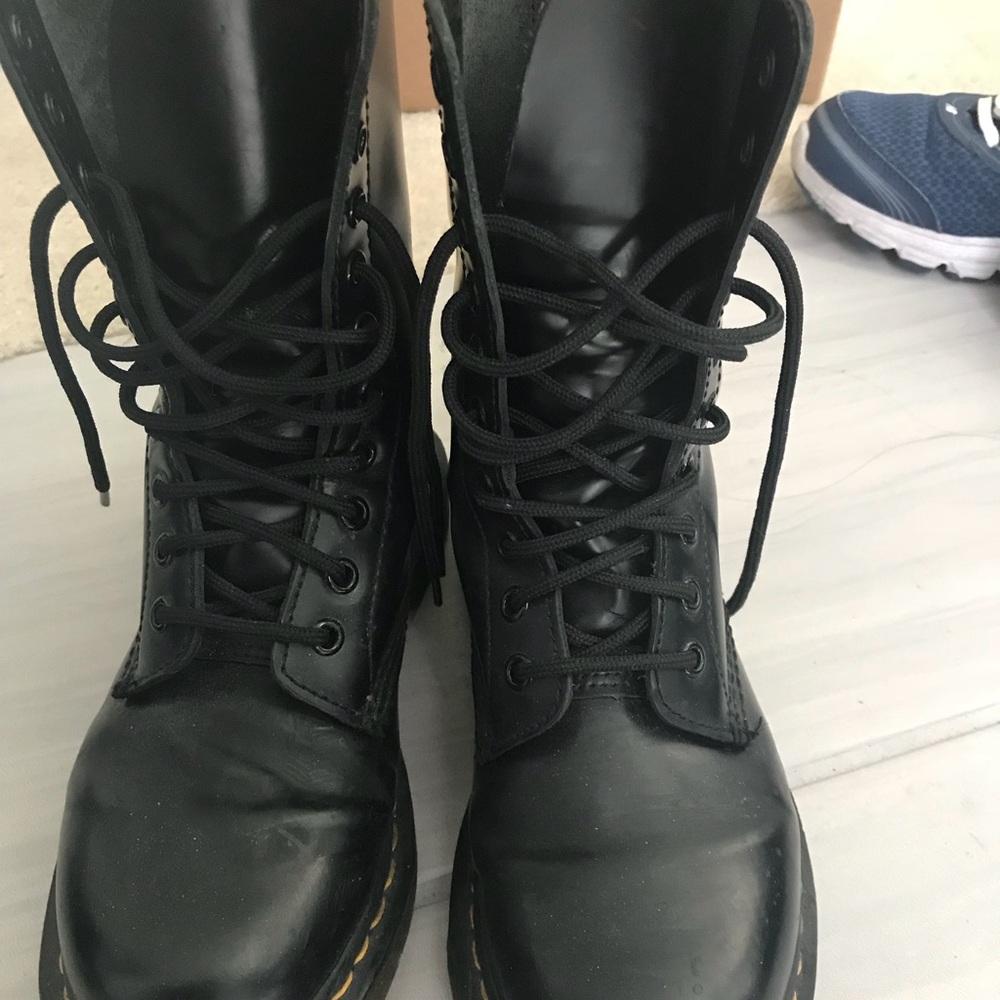 Dr marten 10-eye boot